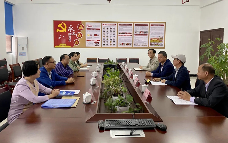 咱們主動(dòng)“跑起來(lái)”，讓職工參保“零跑腿”