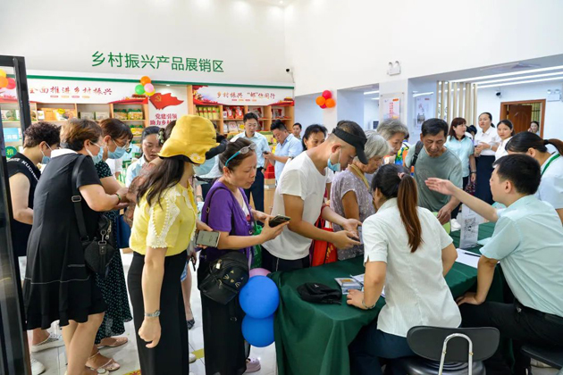 好消息！郵政鄉(xiāng)村振興產(chǎn)品展銷館正式啟動(dòng)