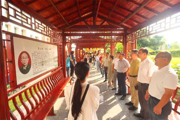 黨工融合謀發(fā)展，廉潔自律樹清風(fēng)