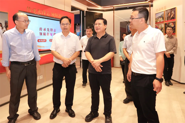 管理年在梧州市溝通交流工作時強調 總結提煉產改工作經驗做法 不斷促進產業(yè)工人成長成才