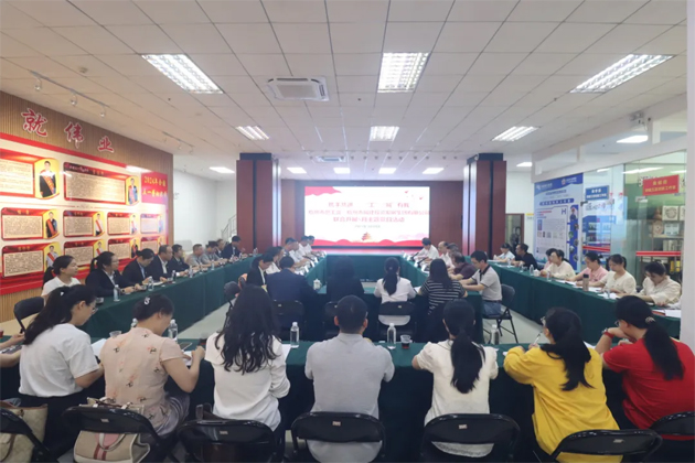 攜手共進(jìn) “工”“城”有我｜梧州市總工會、梧州市城建投資發(fā)展集團(tuán)有限公司聯(lián)合開展主題黨日活動
