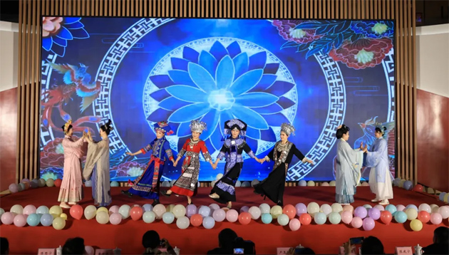 “三八”國(guó)際婦女節(jié)期間，我市各級(jí)工會(huì)舉辦系列慶?；顒?dòng)